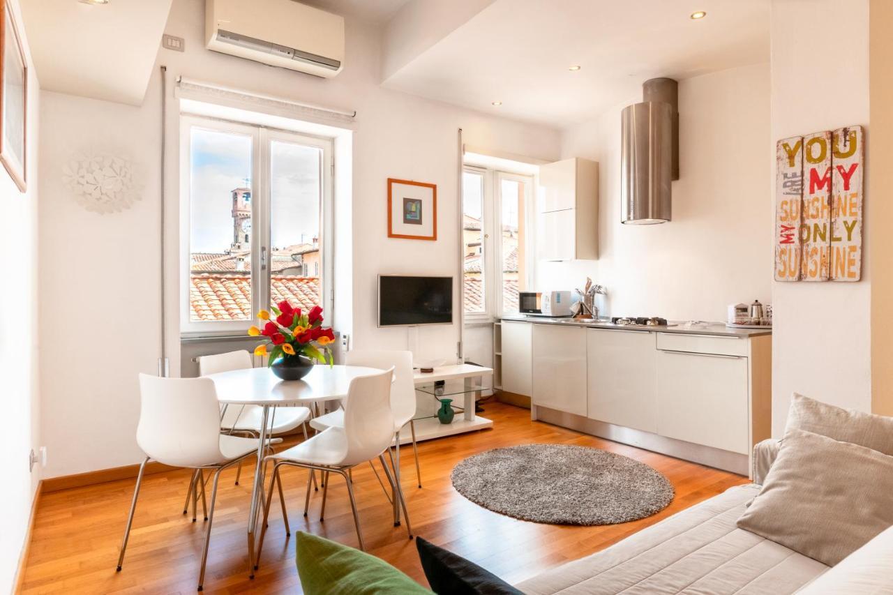 Luxury Flat In Town - Lucca City Center Bagian luar foto